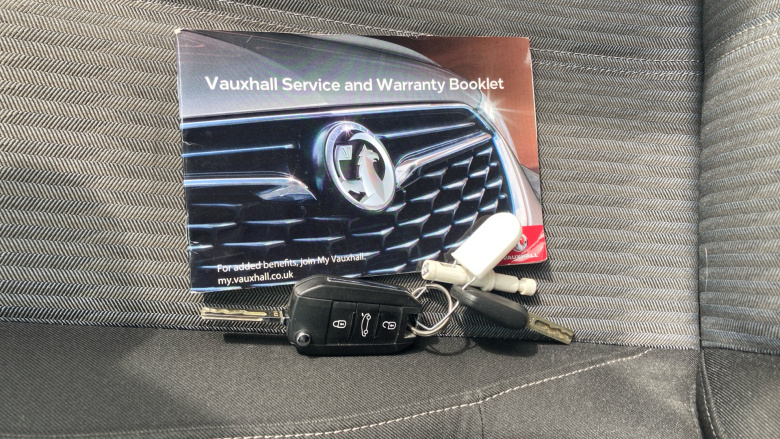 Vauxhall Corsa 1.2 SE Nav 5dr Petrol Hatchback